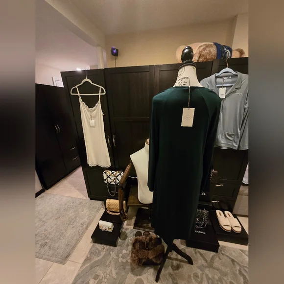 Frette 2024 Fall Nightgown Lingerie New w/Tags Emerald Green W/ Pretty Lace Neck - Picture 8 of 12